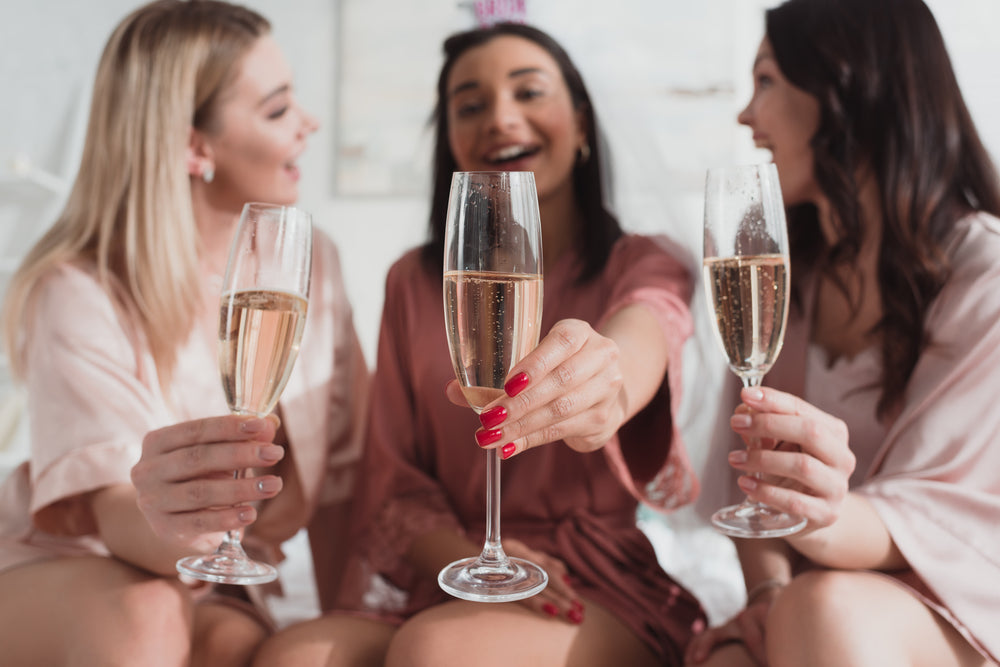 How to Choose Jewelry for Your Bridal Party