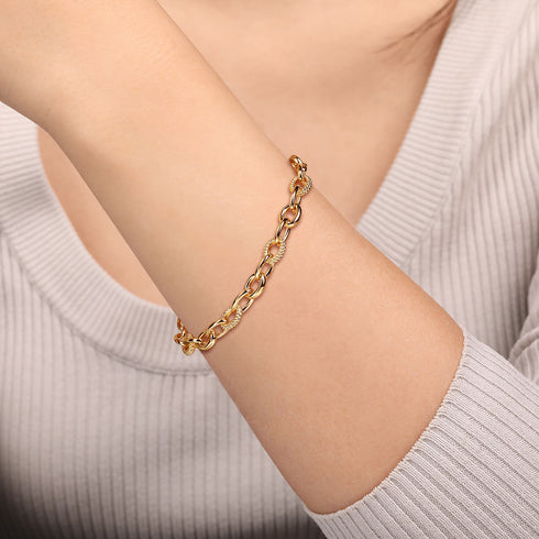 Bujukan Link Chain Bracelet in 14K Yellow Gold - 4