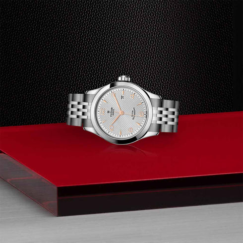 1926 28 Watch - 3