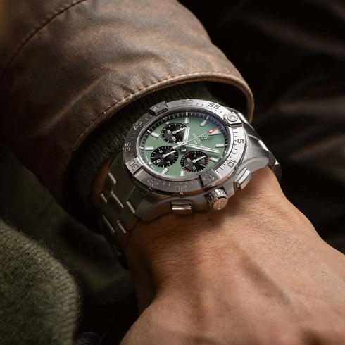 Avenger B01 Chronograph 44 - 2