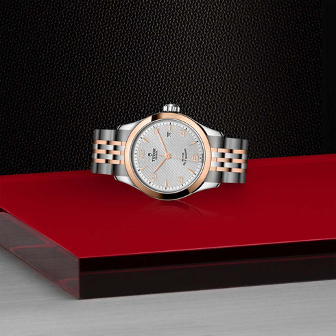 1926 28 Steel & Gold Watch - 3