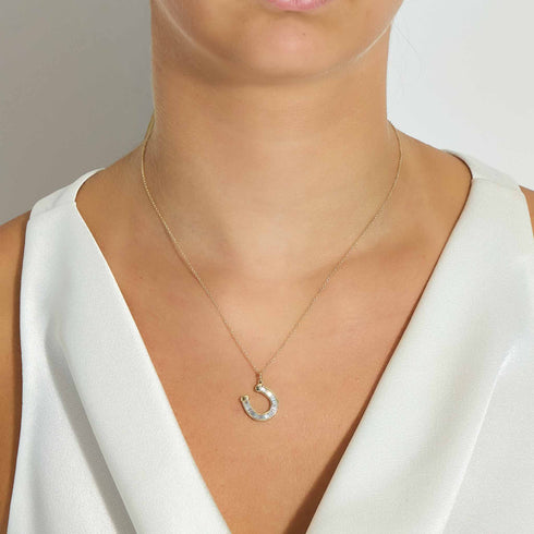 Baguette Diamond Horseshoe Pendant Necklace In Yellow Gold - 2