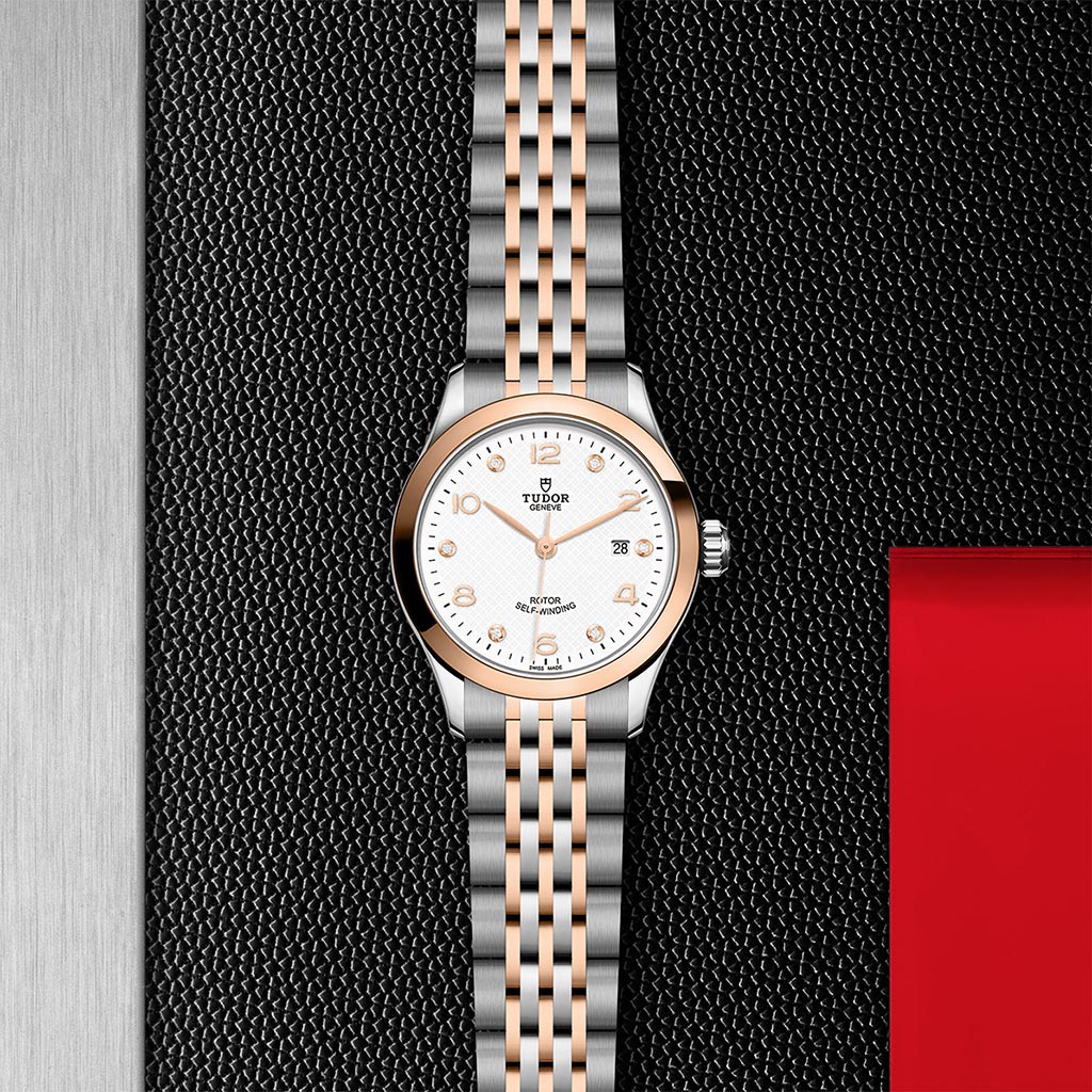 こはし　y2k watch Y2K Vintage Ring Watch - Cute Color Steel Ring Watches