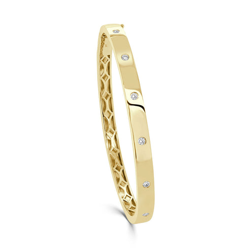 14K Gold & Diamond 7-Stone Bezel Bangle - 0.25ct - 1
