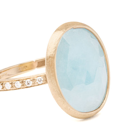 18K Yellow Gold Oval Aquamarine Ring with Diamonds - 2