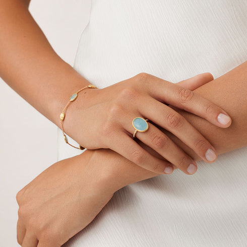 18K Yellow Gold Oval Aquamarine Ring with Diamonds - 3