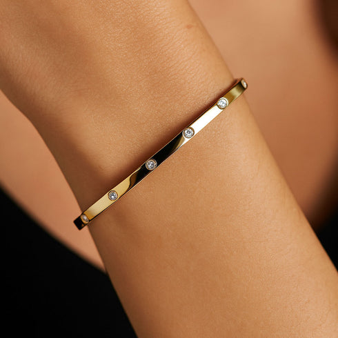 14k Gold & Diamond Bangle - 0.25ct - 2