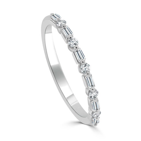 14K Gold Baguette & Round Diamond Ring - 0.25ct - 1