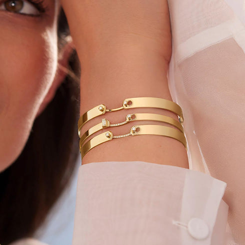 Business Meeting GM Mood Bangle in Yellow Gold - 1